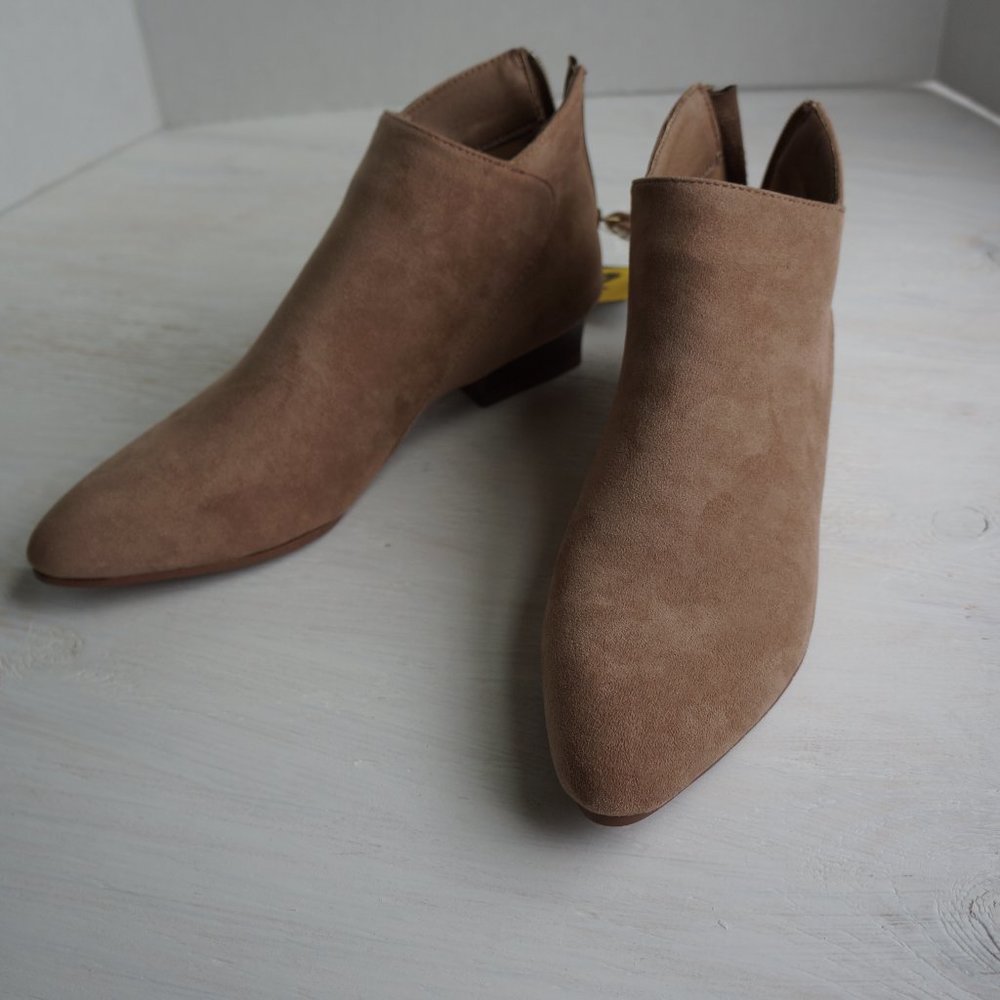 NWT Nude Vegan Leather Suede Booties 10